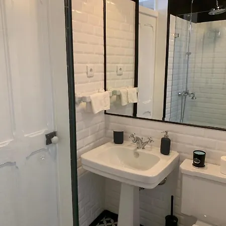 Πανσιόν Suites Bairro Alto *